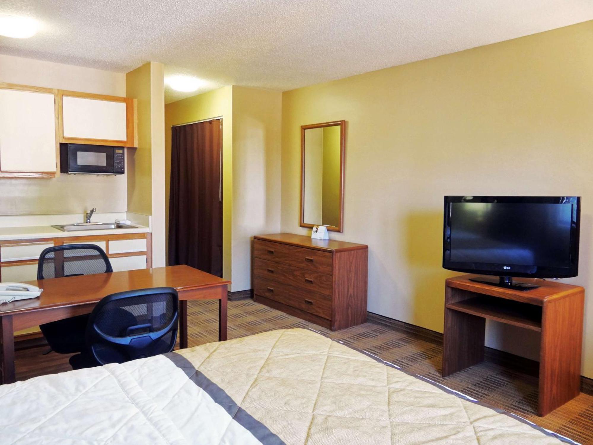 Extended Stay America Suites - Fort Lauderdale - Cypress Creek - Nw 6Th Way Zewnętrze zdjęcie