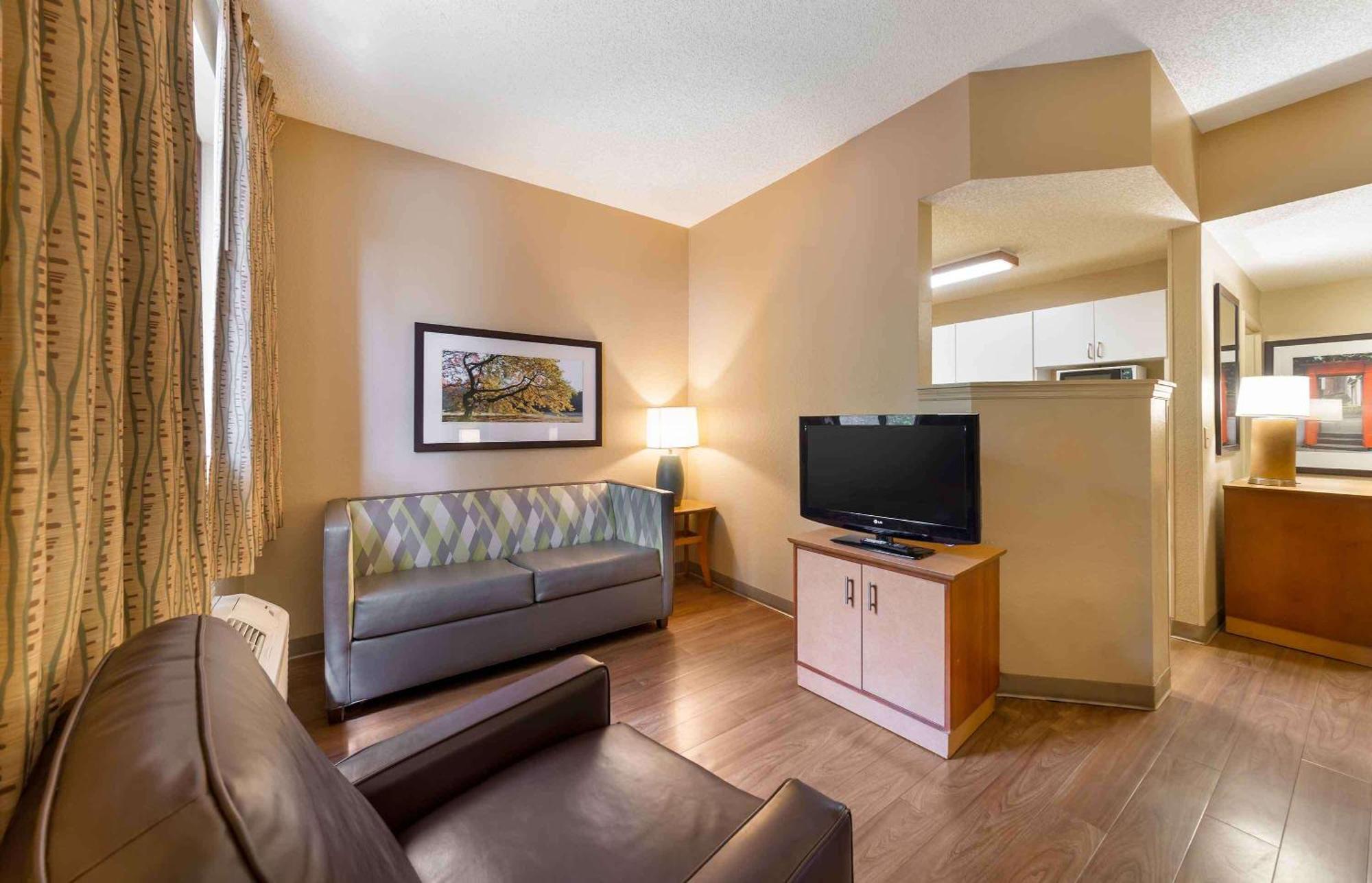 Extended Stay America Suites - Fort Lauderdale - Cypress Creek - Nw 6Th Way Zewnętrze zdjęcie