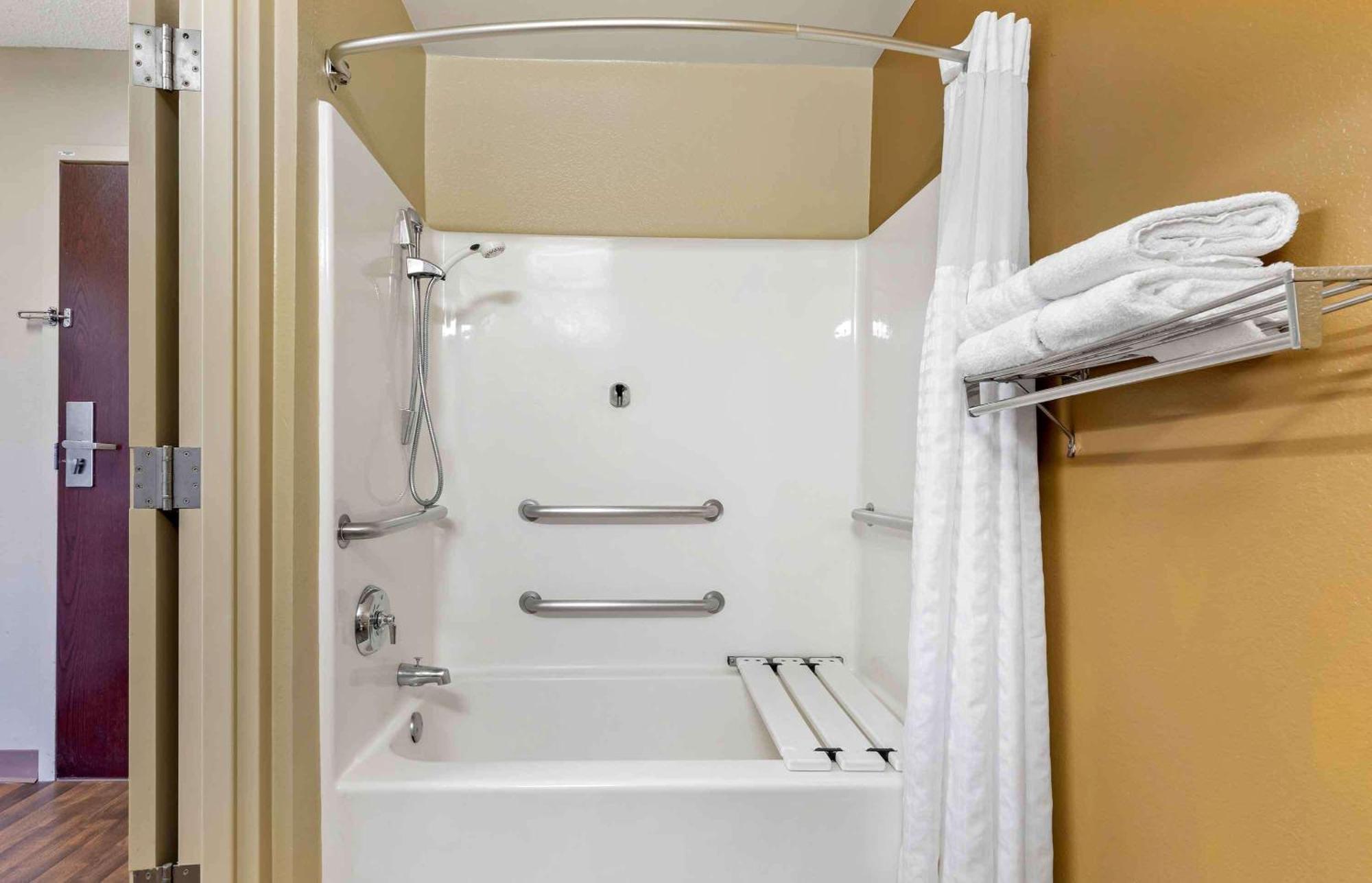 Extended Stay America Suites - Fort Lauderdale - Cypress Creek - Nw 6Th Way Zewnętrze zdjęcie