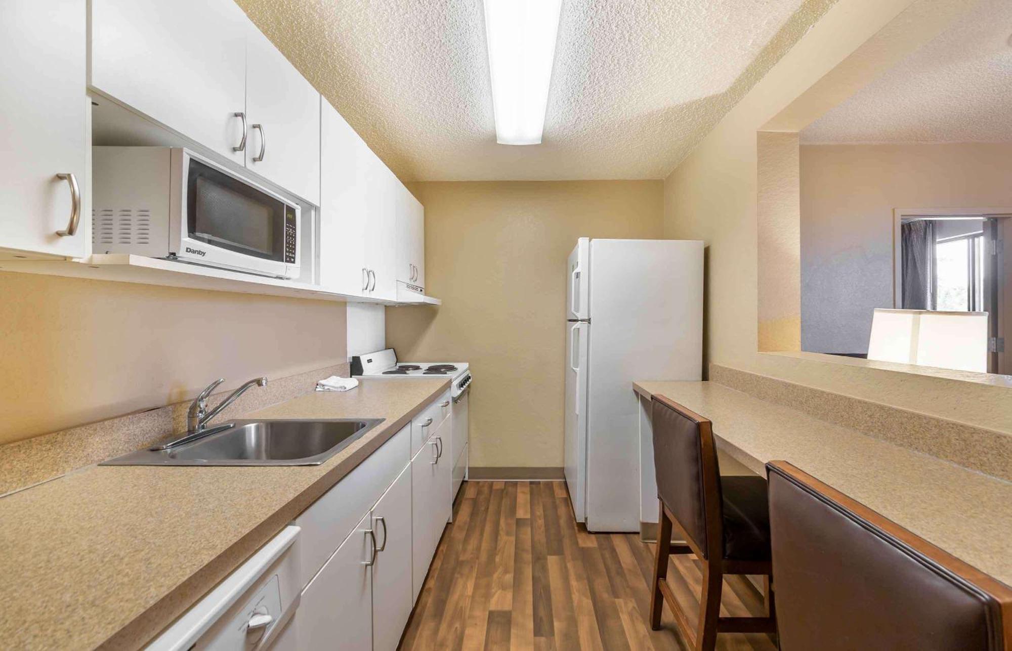 Extended Stay America Suites - Fort Lauderdale - Cypress Creek - Nw 6Th Way Zewnętrze zdjęcie