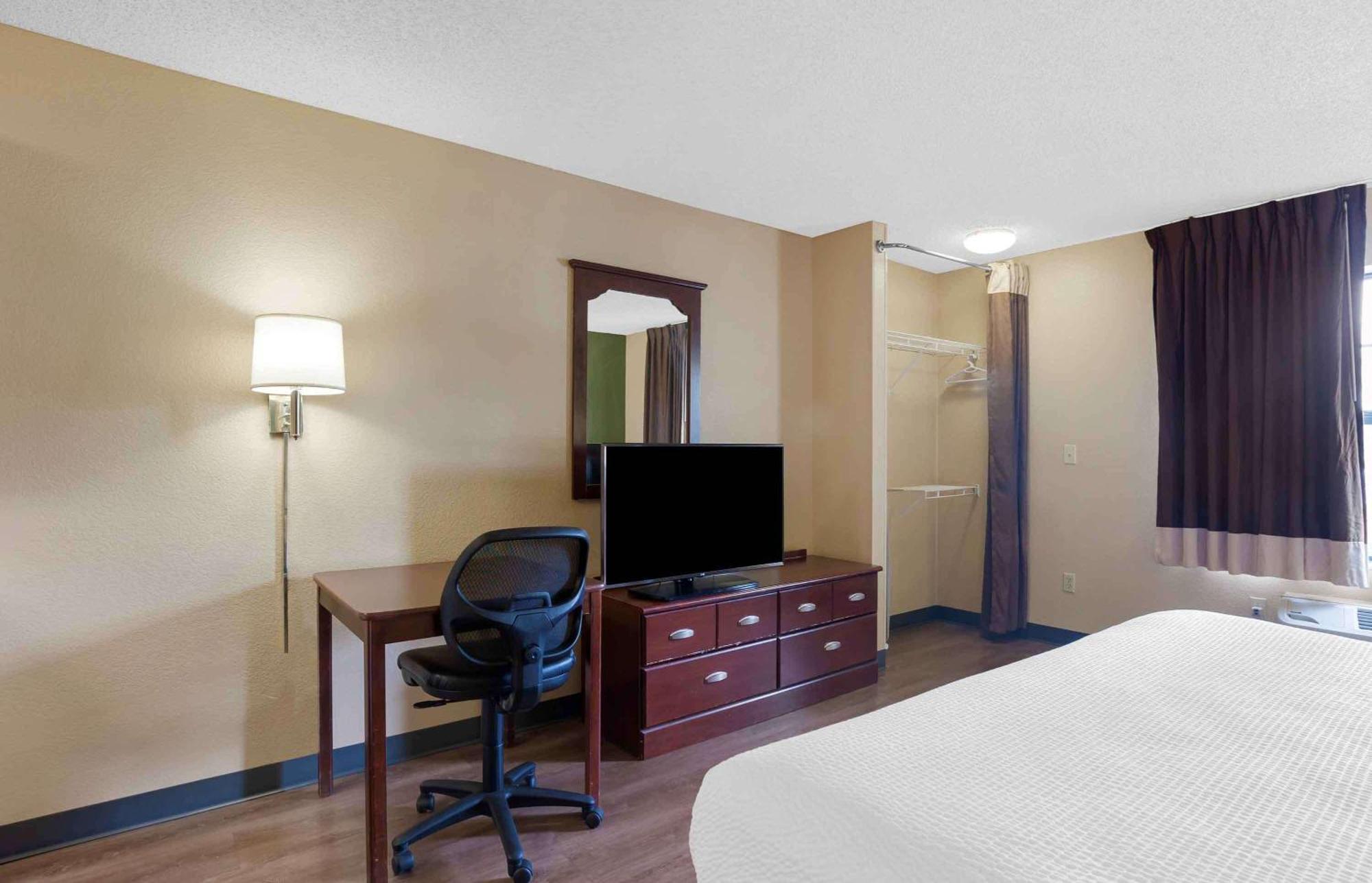 Extended Stay America Suites - Fort Lauderdale - Cypress Creek - Nw 6Th Way Zewnętrze zdjęcie