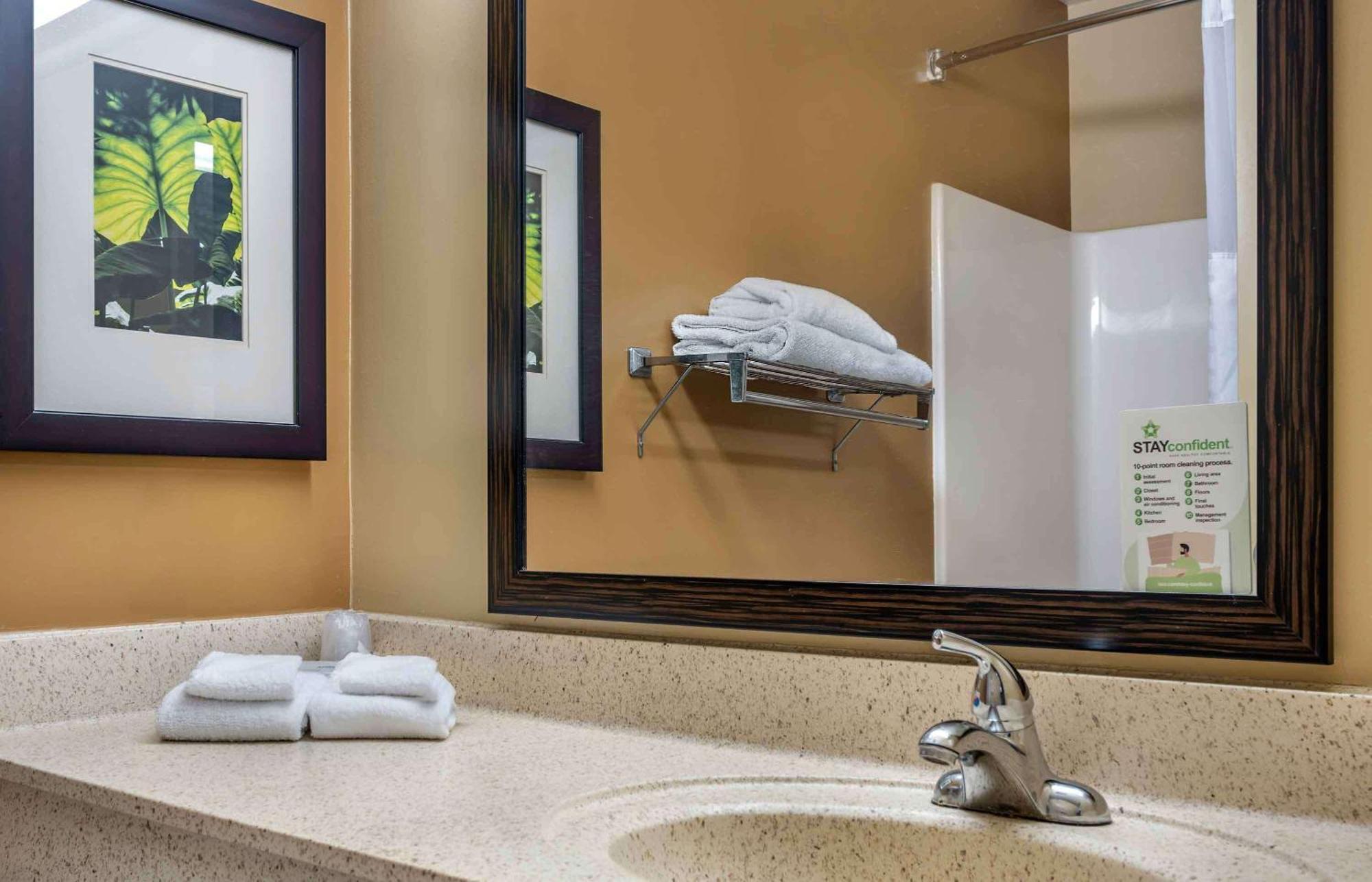 Extended Stay America Suites - Fort Lauderdale - Cypress Creek - Nw 6Th Way Zewnętrze zdjęcie