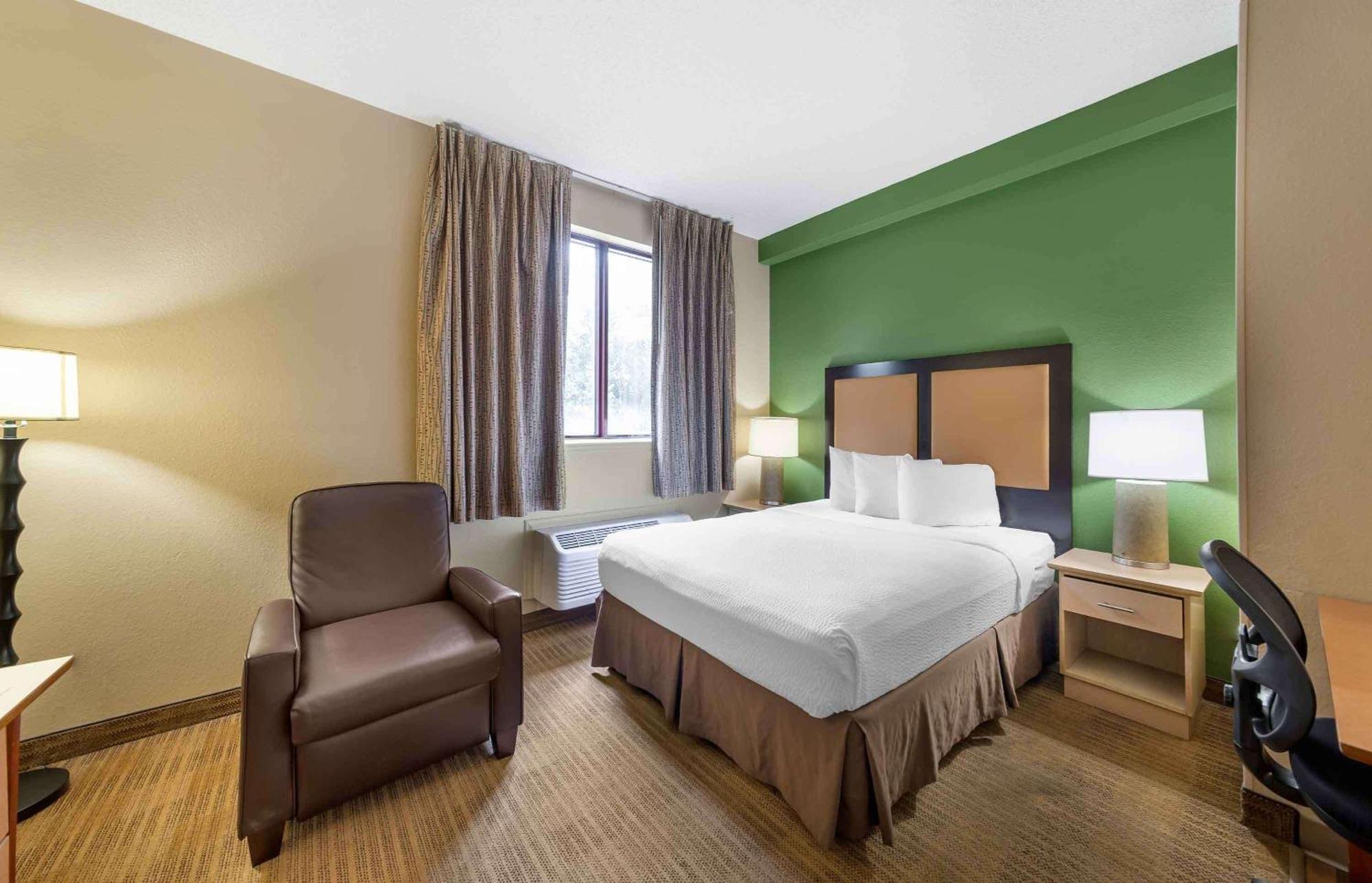 Extended Stay America Suites - Fort Lauderdale - Cypress Creek - Nw 6Th Way Zewnętrze zdjęcie